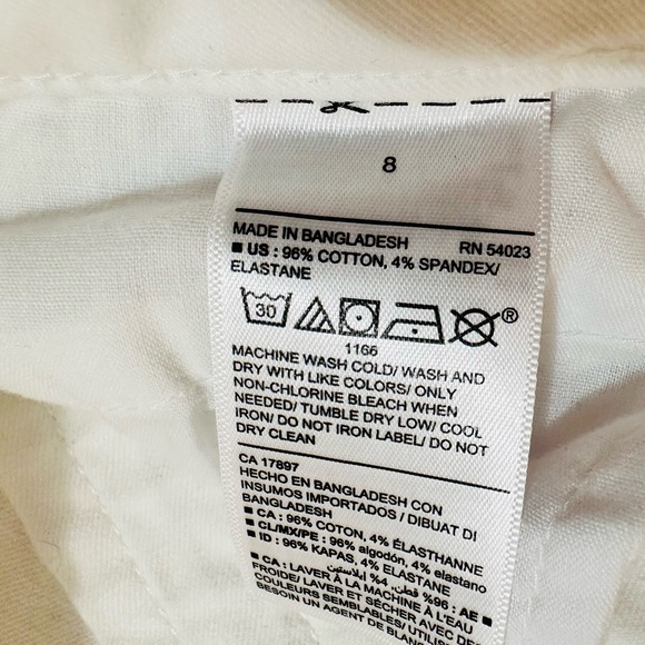 OLD NAVY High-Waisted White Pixie Skinny Ankle Pants - Picture 2 of 6